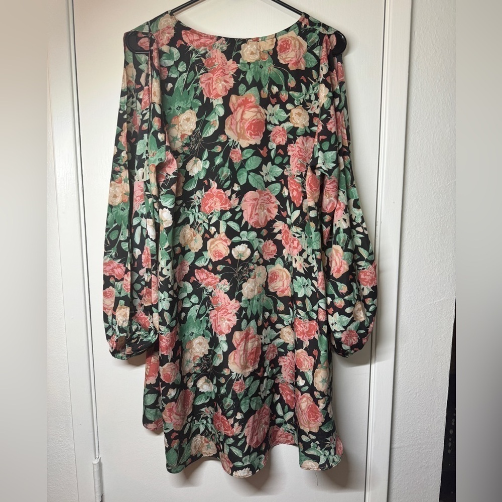 Lovers + Friends Black Pink Cream Rose Floral Cold Shoulder Mini Dress Size M - Picture 11 of 16